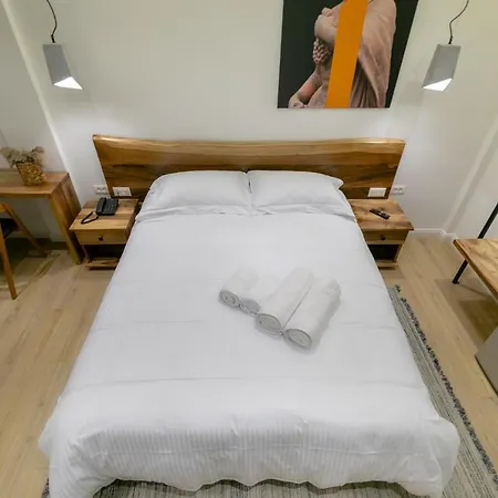 Elegance Boutique * Korça