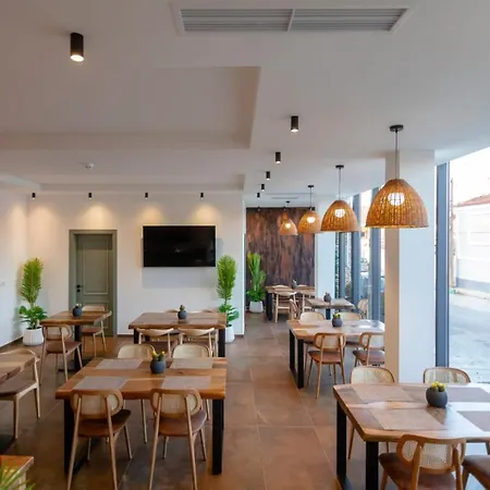 Hotel Elegance Boutique Korce