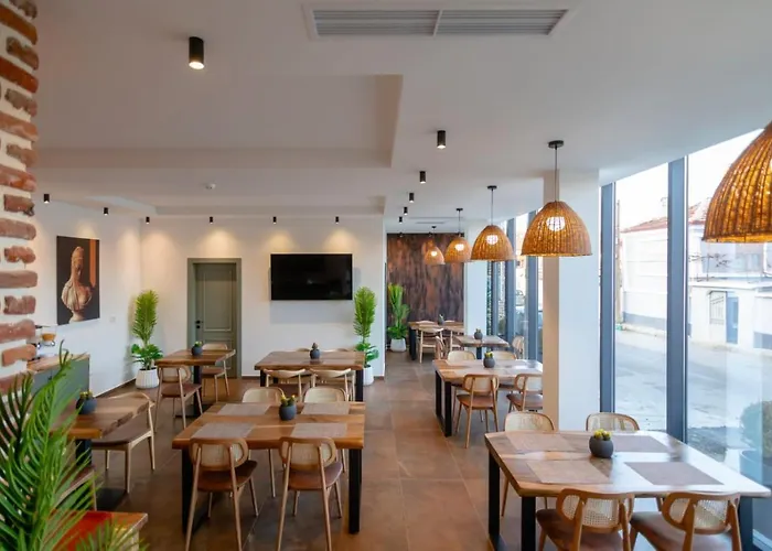 Hotel Elegance Boutique Korce