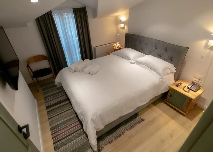 Elegance Boutique Hotel