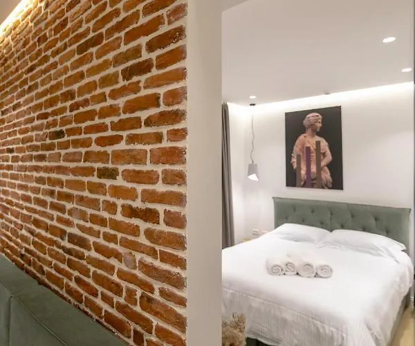 Elegance Boutique Hotel *